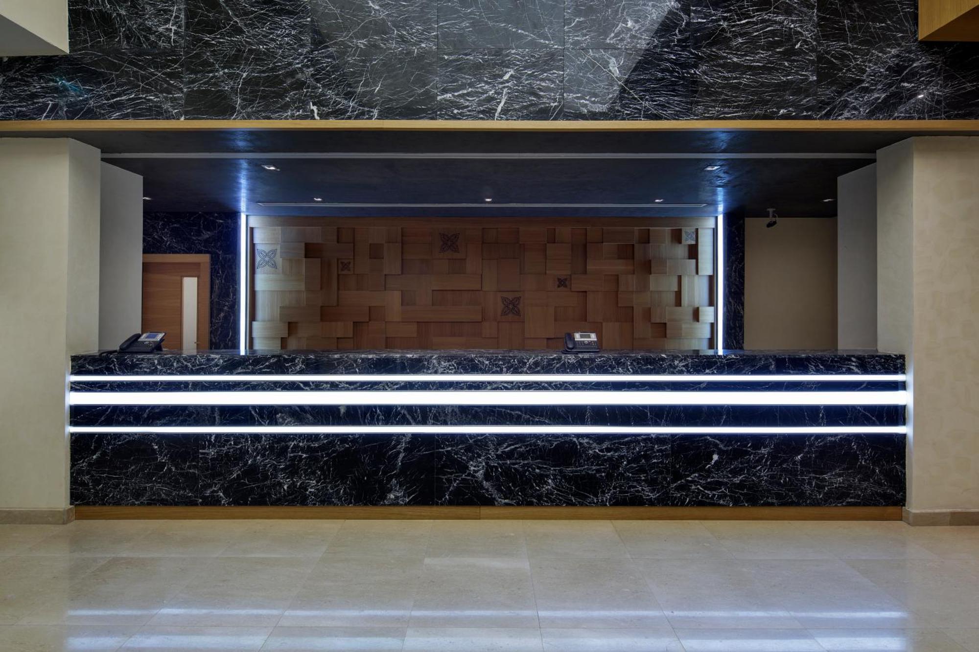 Hotel Wyndham Garden Diyarbakır Exterior foto