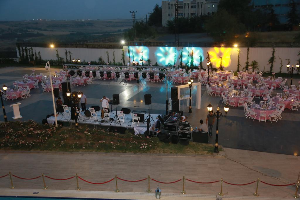 Hotel Wyndham Garden Diyarbakır Exterior foto